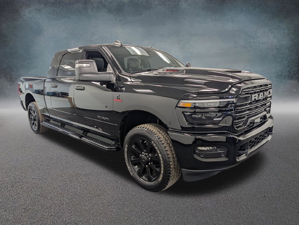 Used 2026 RAM 2500 Laramie AWD/4WD image 3
