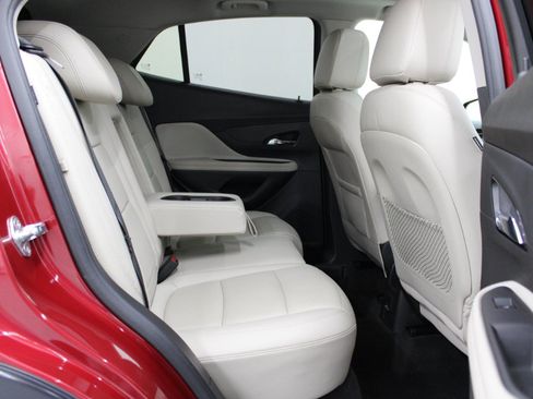 Used 2019 Buick Encore Essence FWD image 11