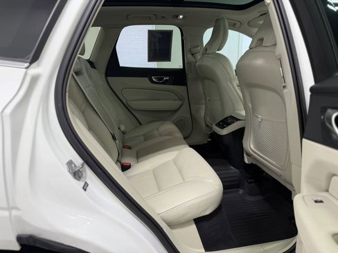 Used 2021 Volvo XC60 T5 Inscription w/ Protection Package FWD image 32
