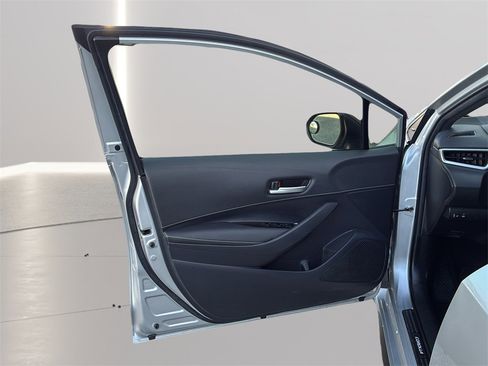 Used 2020 Toyota Corolla SE image 24
