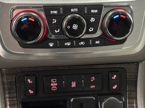 Used 2016 GMC Acadia SLT FWD image 30