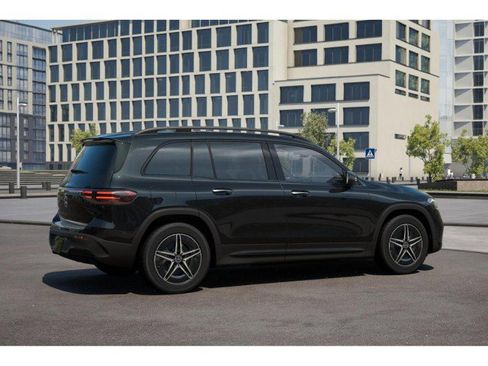 Used 2024 Mercedes-Benz EQB 250+ image 35