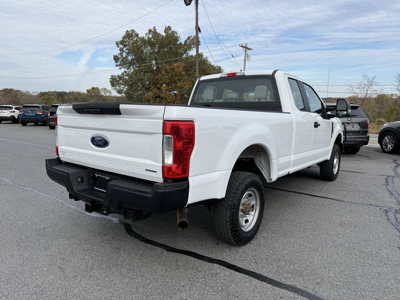 Used 2017 Ford F250 XL w/ Power Equipment Group AWD/4WD image 5