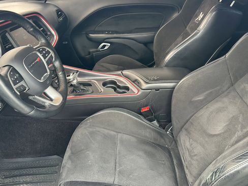 Used 2016 Dodge Challenger R/T Scat Pack w/ Leather Interior Group image 13