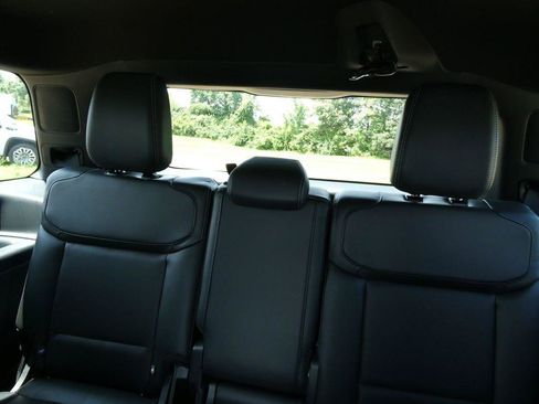 New 2027 Ford Expedition Platinum w/ Stealth Appearance Package AWD/4WD image 16