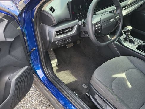 Used 2025 Kia K4 FWD image 3