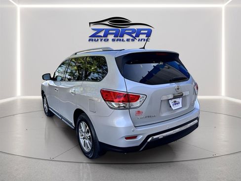 Used 2015 Nissan Pathfinder SL image 4