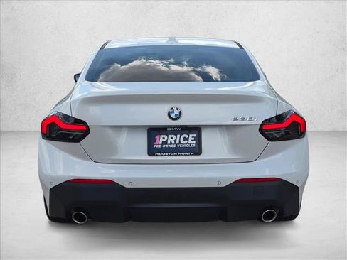 Used 2025 BMW 230i Coupe w/ Convenience Package RWD image 7