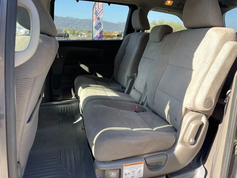 Used 2013 Honda Odyssey EX image 18