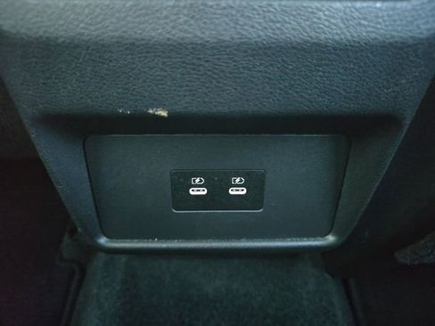 Used 2025 Nissan Rogue SV AWD/4WD image 26
