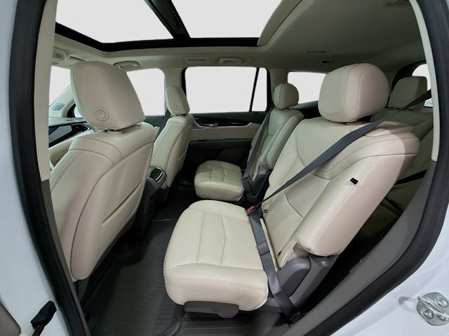 Used 2024 Cadillac XT6 Premium Luxury w/ Technology Package AWD/4WD image 22
