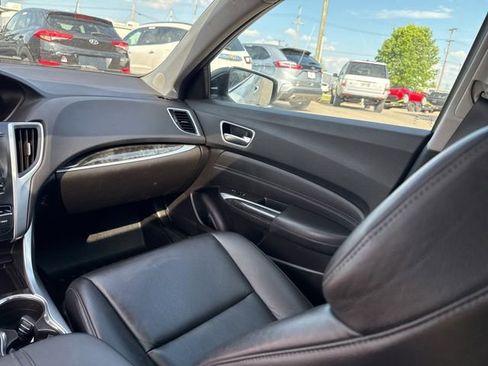 Used 2018 Acura TLX V6 SH-AWD image 15