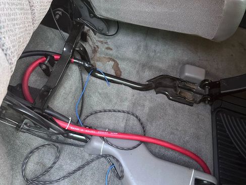 Used 2004 Chevrolet Tahoe LS image 26