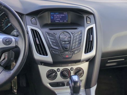 Used 2012 Ford Focus SE image 26