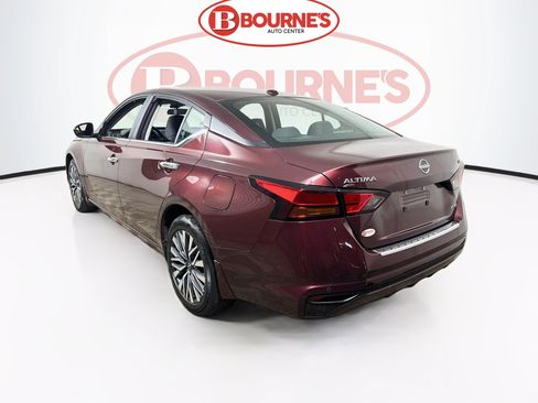 Used 2023 Nissan Altima 2.5 SV AWD/4WD image 7