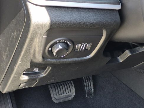 New 2026 Jeep Grand Cherokee L 2WD image 19
