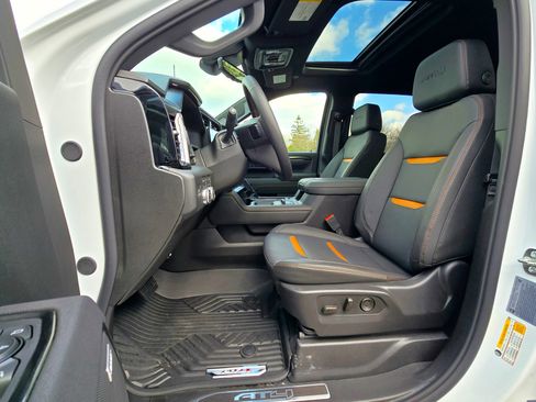 New 2026 GMC Sierra 2500 AT4 w/ AT4 Premium Plus Package image 12