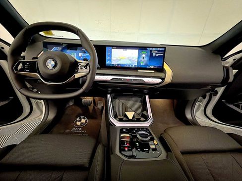 Used 2025 BMW X3 xDrive30i w/ Convenience Package image 15