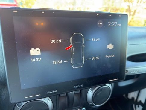 Used 2018 Jeep Wrangler Sport image 5