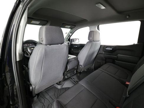 Used 2020 Chevrolet Silverado 1500 Custom w/ Custom Value Package image 14