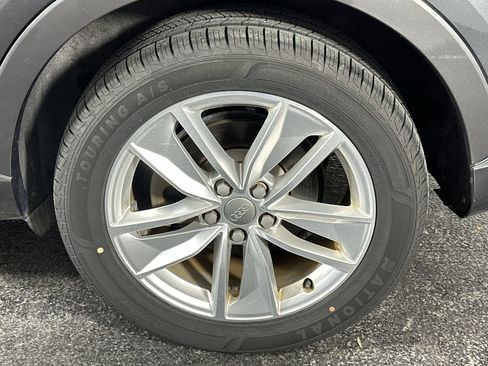 Used 2018 Audi Q3 2.0T Premium image 10