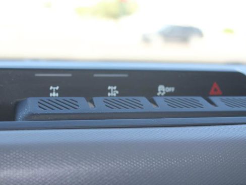 Used 2023 Ford Bronco Black Diamond image 39