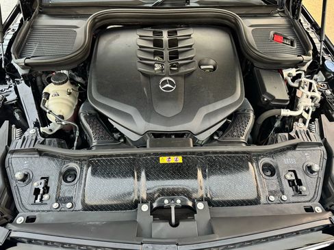 Used 2023 Mercedes-Benz GLS 580 4MATIC image 46