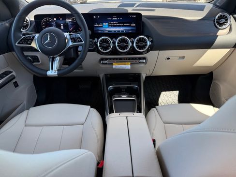 Used 2026 Mercedes-Benz GLA 250 4MATIC image 13