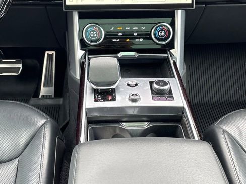 Used 2023 Land Rover Range Rover SE AWD/4WD image 19