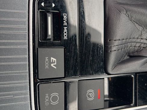 Used 2021 Toyota Sienna XSE image 13