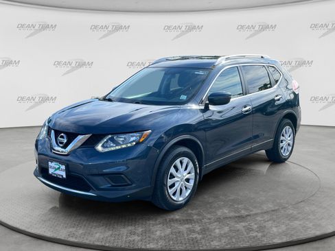 Used 2016 Nissan Rogue S w/ Appearance Package FWD image 3