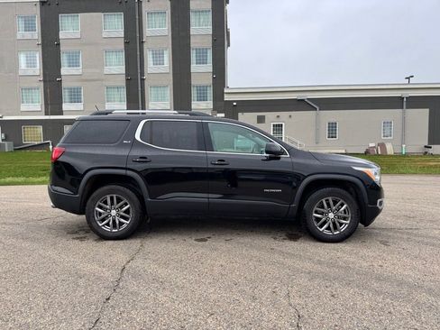 Used 2017 GMC Acadia SLT FWD image 14