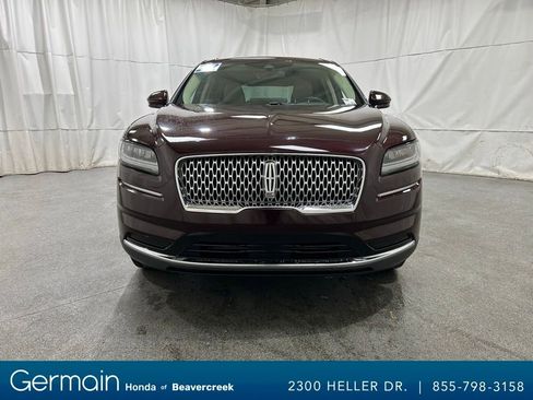 Used 2022 Lincoln Nautilus FWD image 3