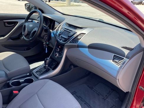 Used 2015 Hyundai Elantra SE w/ Option Group 02 FWD image 30