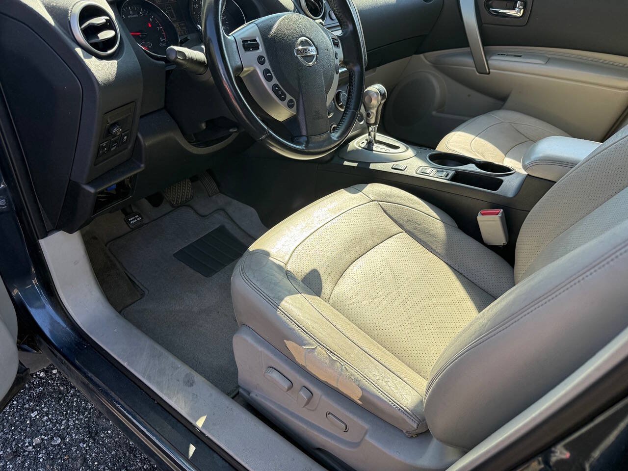 Used 2013 Nissan Rogue SL AWD/4WD image 19