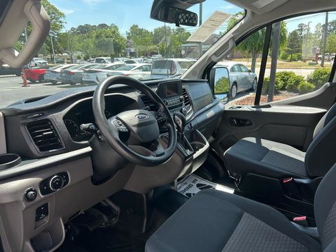 Used 2024 Ford Transit 250 Low Roof w/ Exterior Upgrade Package image 10