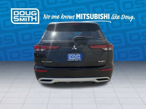 New 2025 Mitsubishi Outlander SEL image 3