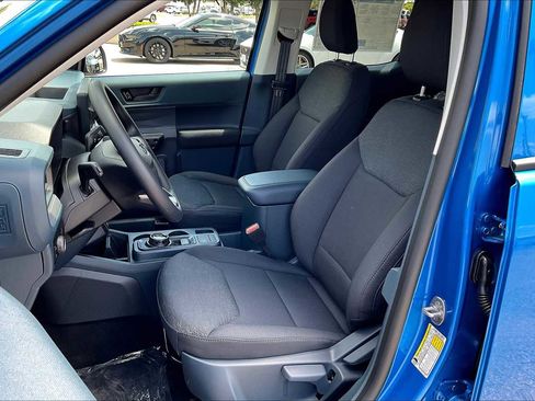 New 2025 Ford Maverick XL image 9