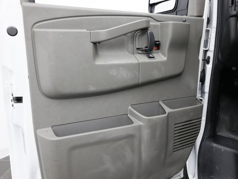 Used 2023 Chevrolet Express 2500 w/ Driver Convenience Package RWD image 13