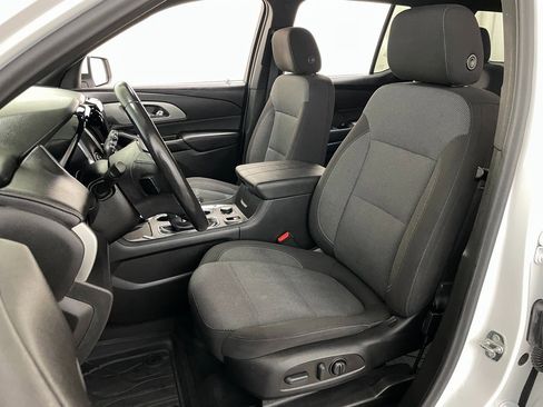 Certified 2022 Chevrolet Traverse LT image 23