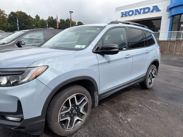 Used 2023 Honda Passport Elite image 3