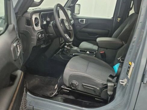 Used 2024 Jeep Wrangler Sahara w/ Safety Group AWD/4WD image 10