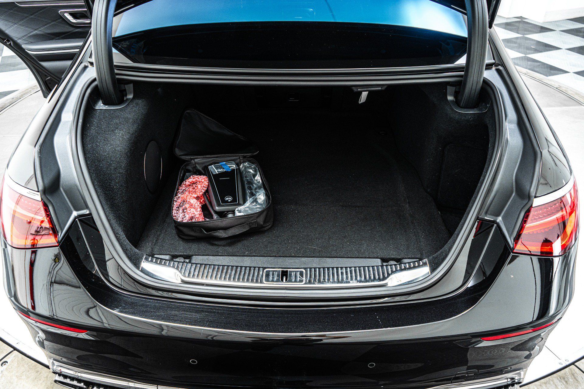 Used 2025 Mercedes-Benz S 63 AMG S image 19