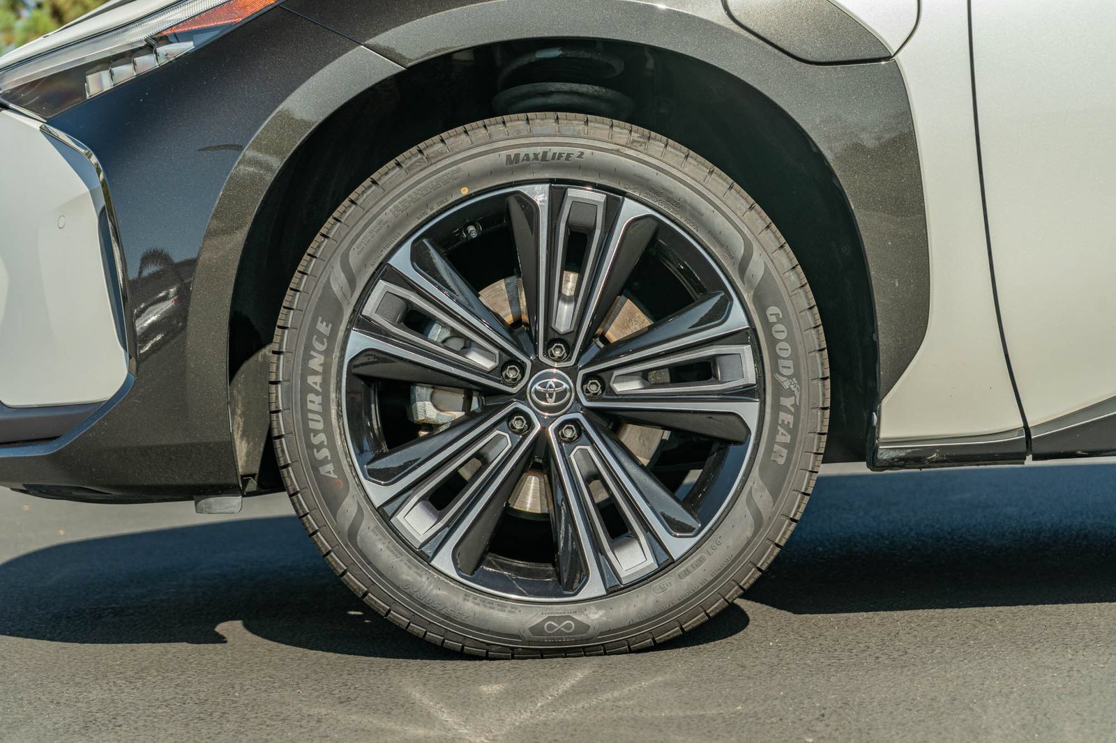 Certified 2023 Toyota bZ4X AWD w/ Weather Package image 5