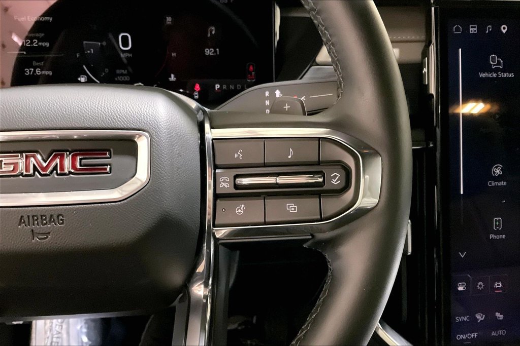 Used 2026 GMC Acadia Elevation w/ Elevation Premium Package AWD/4WD image 18