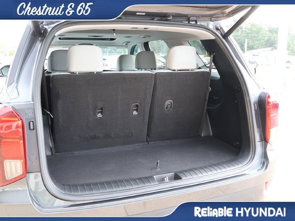 Used 2022 Hyundai Palisade SEL w/ Premium Package FWD image 16