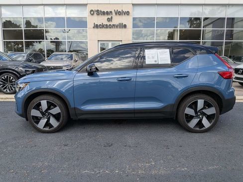 Certified 2023 Volvo XC40 Recharge Plus AWD/4WD image 3
