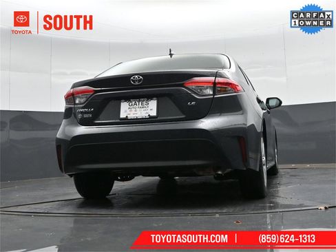 Used 2023 Toyota Corolla LE image 33