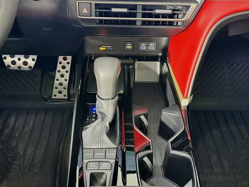 Used 2025 Toyota Camry XSE image 39