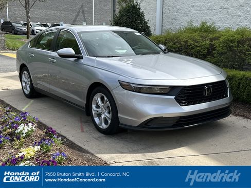 Certified 2023 Honda Accord LX image 1